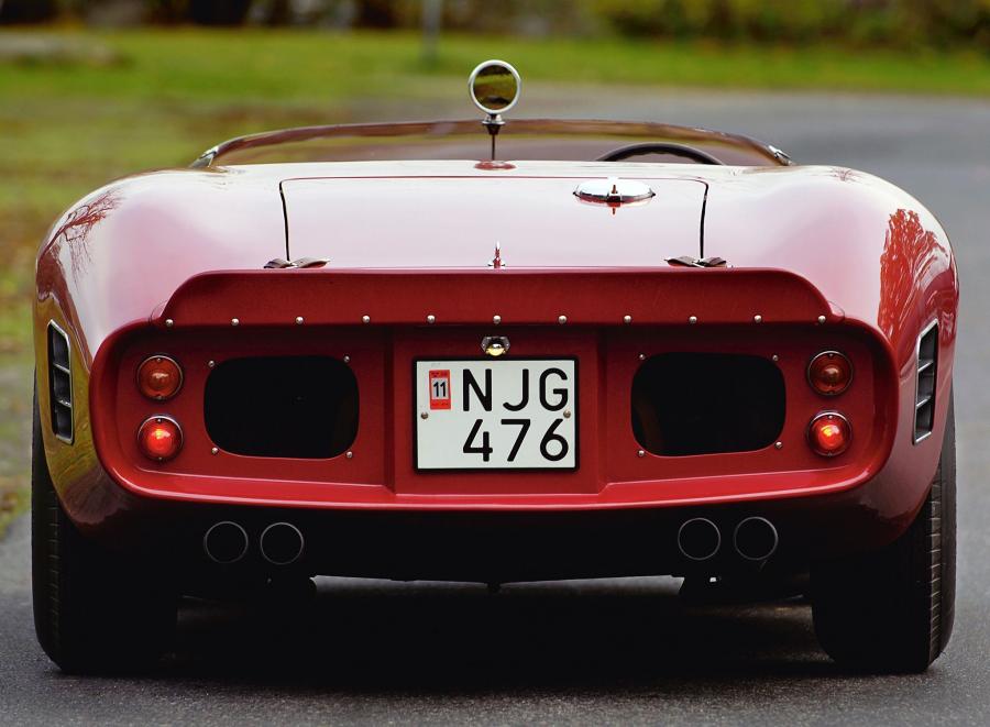  Ferrari 250 TRI61 1961 года  (фото 10 из 18)
